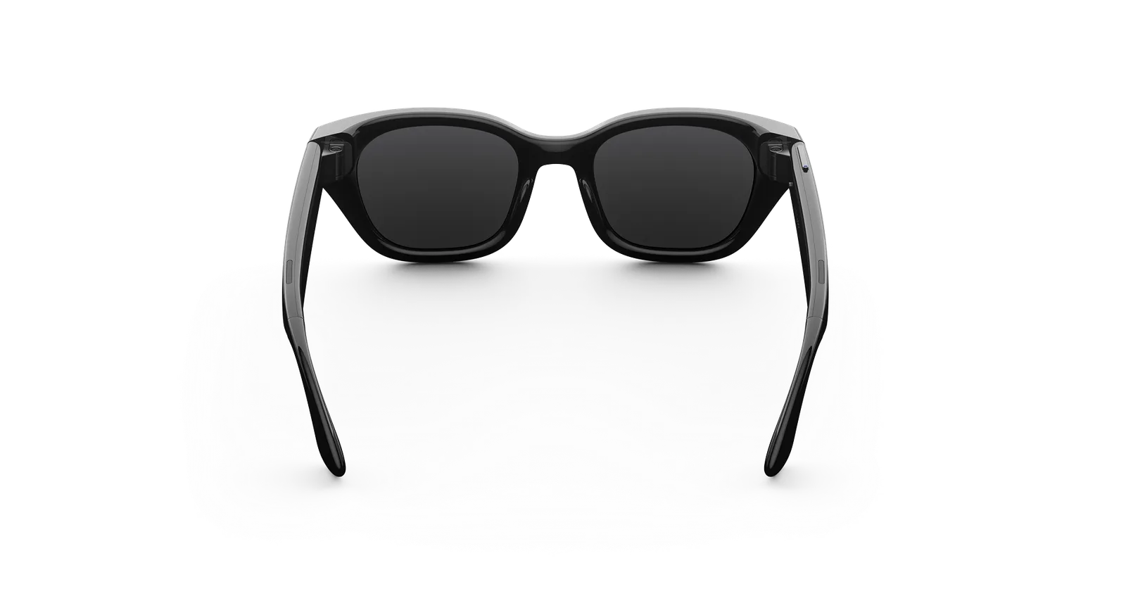 Capri Meta AI Glasses – Classic Black Clear to Grey Transitions (view 3)